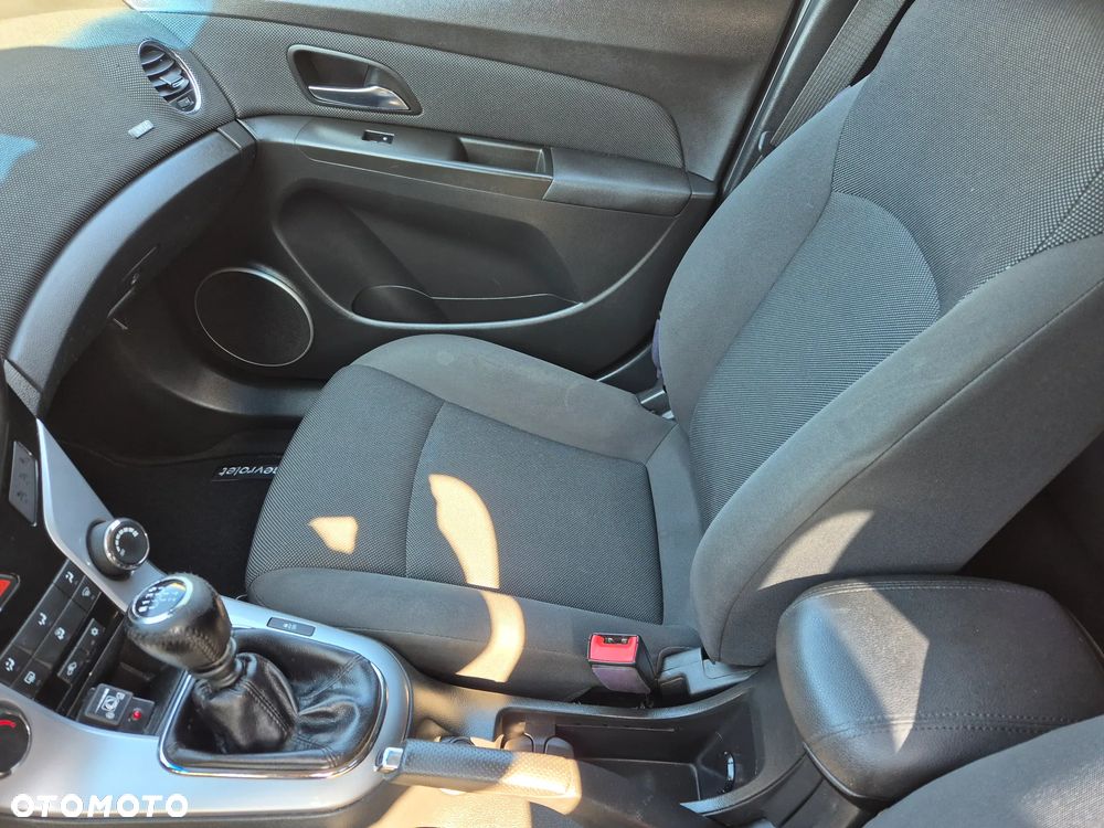 Chevrolet Cruze 1.6 - 16