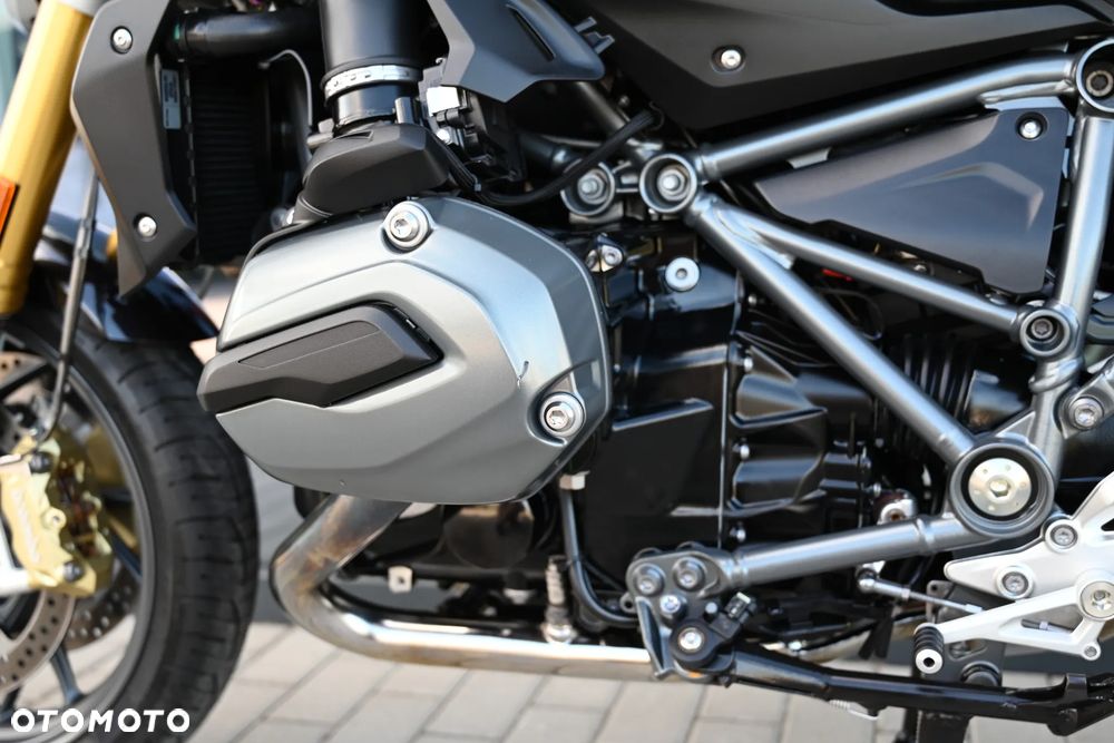 BMW R - 10