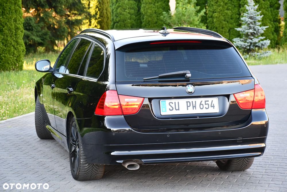 BMW Seria 3 318d - 15