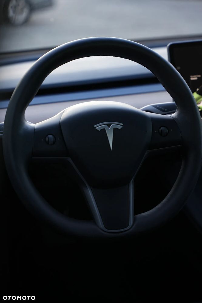 Tesla Model 3 - 20