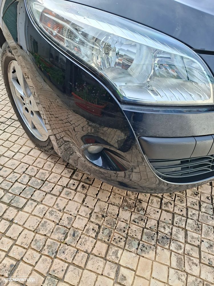 Renault Mégane 1.5 dCi Dynamique - 8