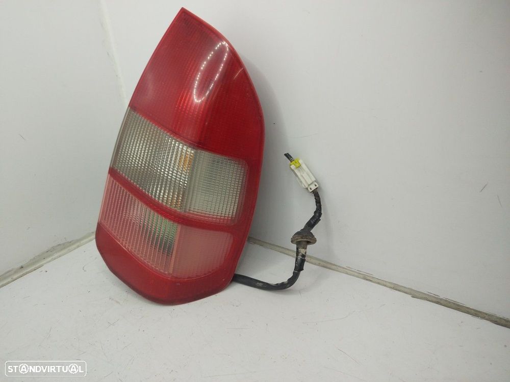 Farolim Stop Dto Mitsubishi Space Star Veículo Multiuso (Dg_A) - 1