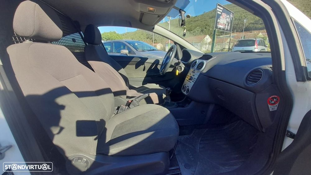 Opel Corsa 1.3 CDTi - 11