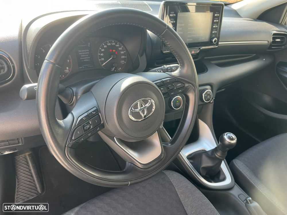 Toyota Yaris 1.0 VVT-i Comfort Plus - 3