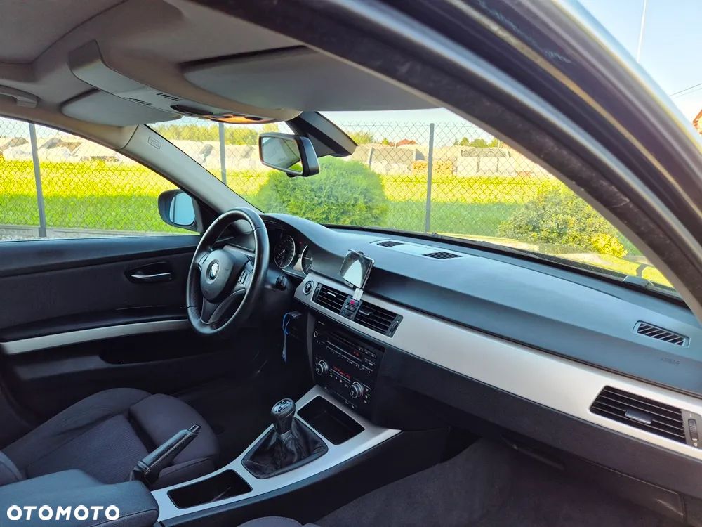 BMW Seria 3 320d - 7