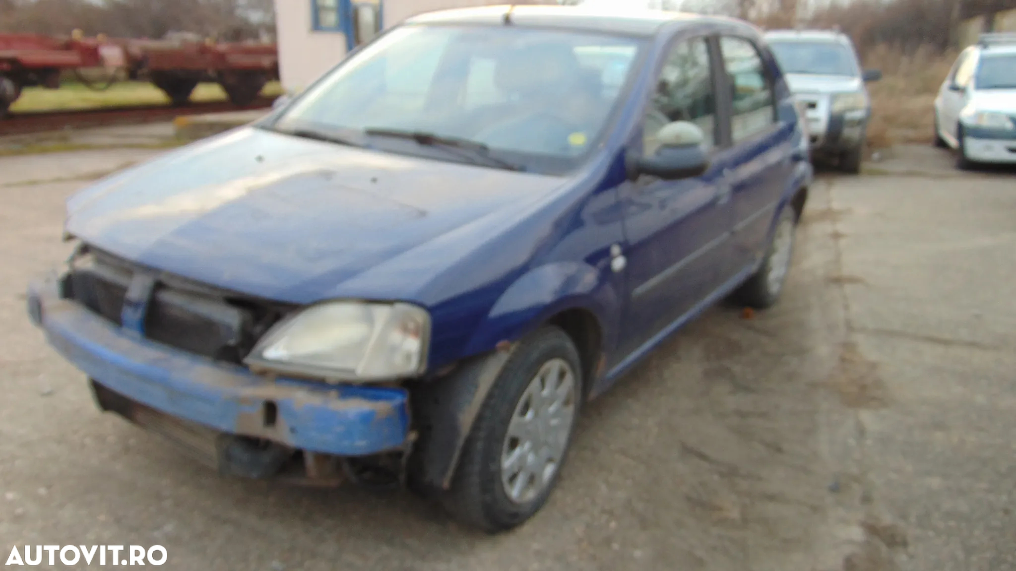 Bara fata,capota,faruri,radiatoare,usi,aripi,macarale de Dacia Logan an 2006 - 5