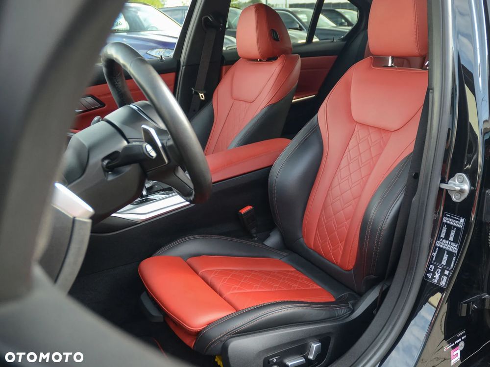 BMW Seria 3 M340i xDrive sport - 33