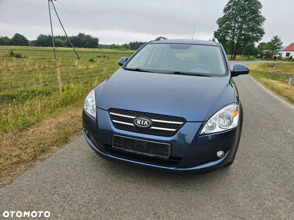 Kia Ceed - 9