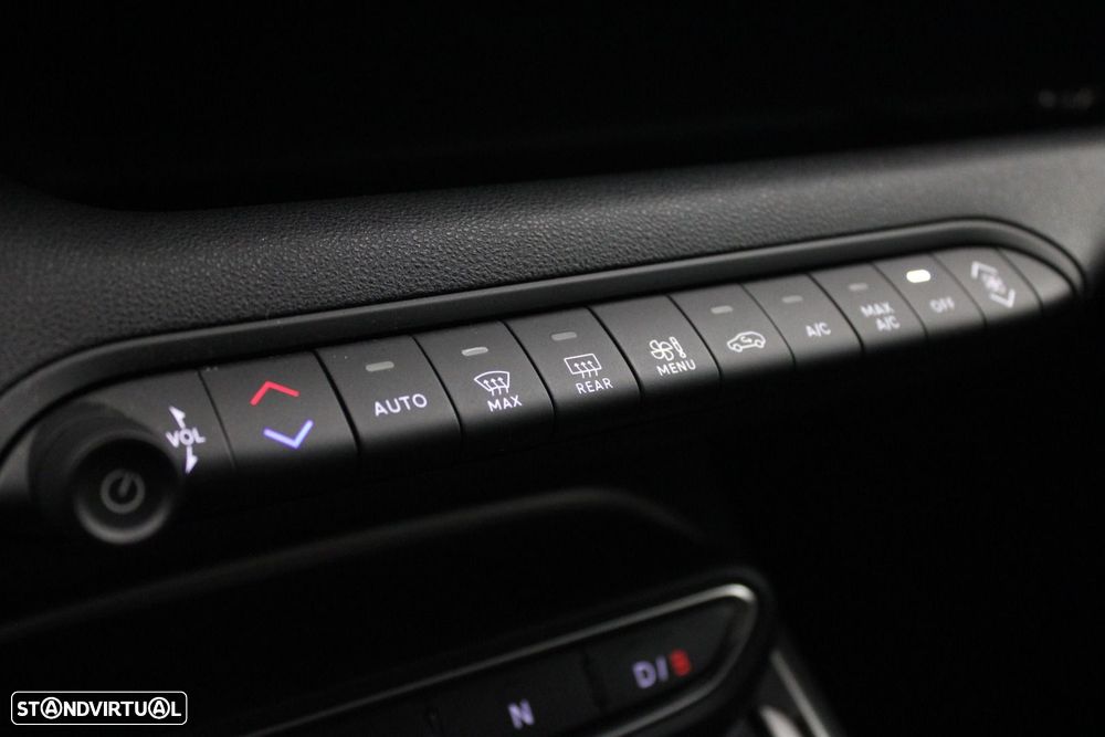 Jeep Avenger 54 kWh Summit - 23