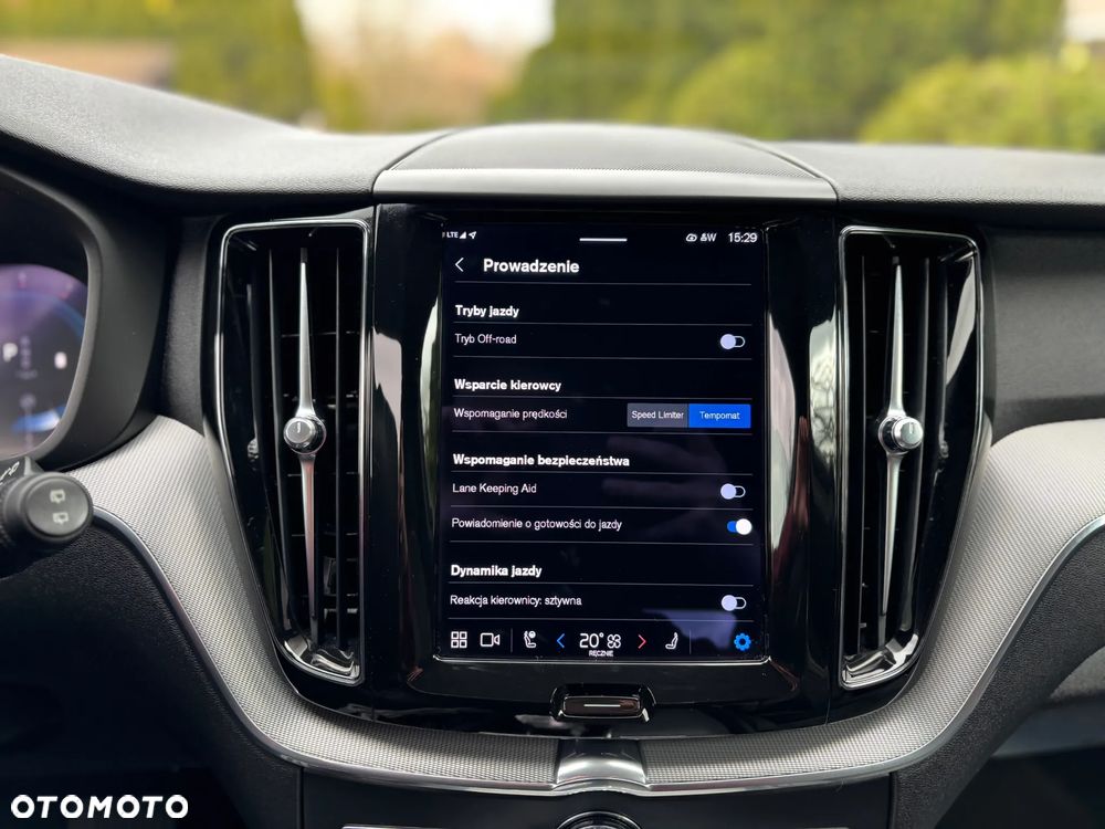 Volvo XC 60 B4 D AWD Geartronic RDesign - 35