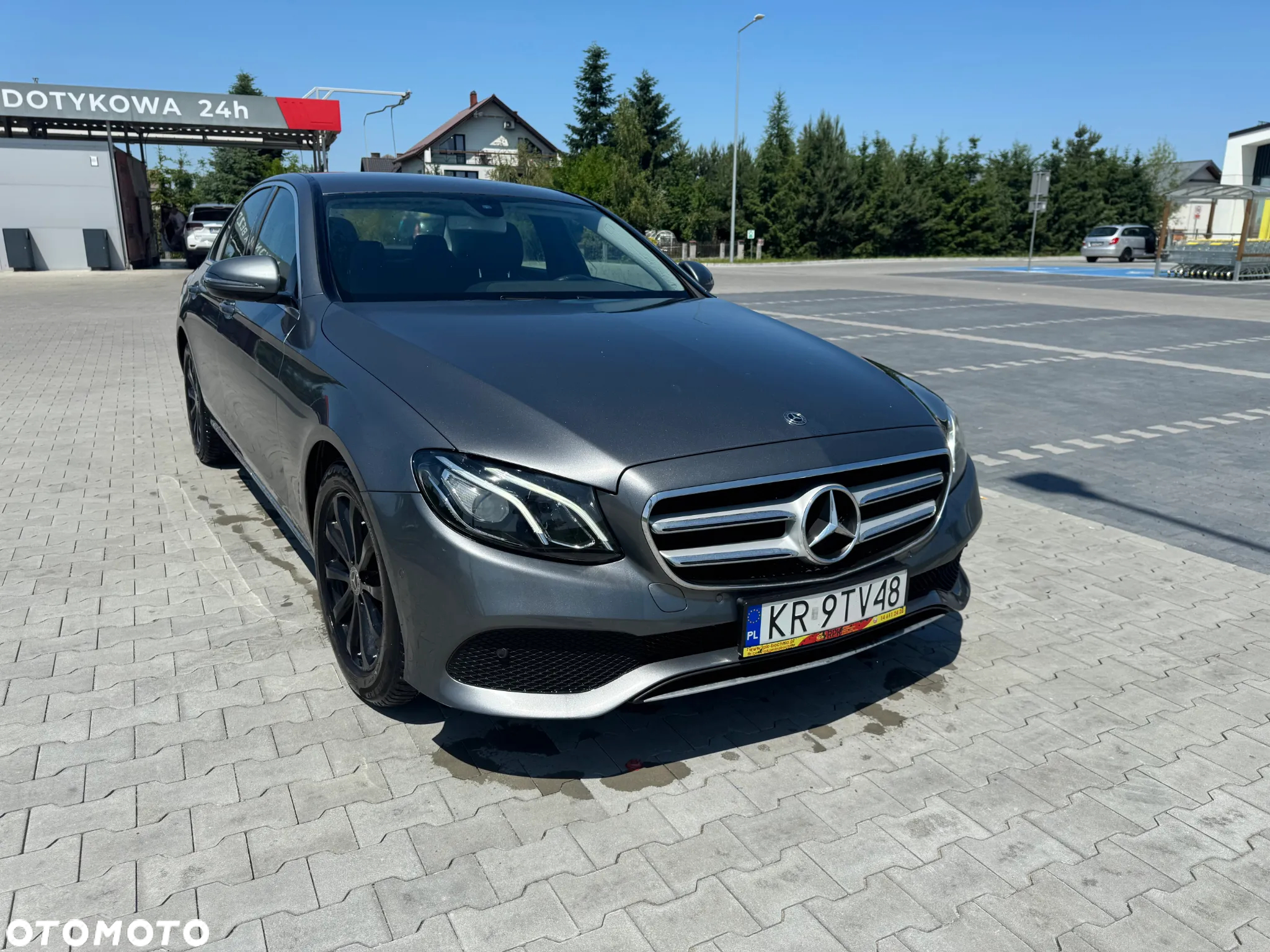 Mercedes-Benz Klasa E 220 d 4-Matic 9G-TRONIC - 8