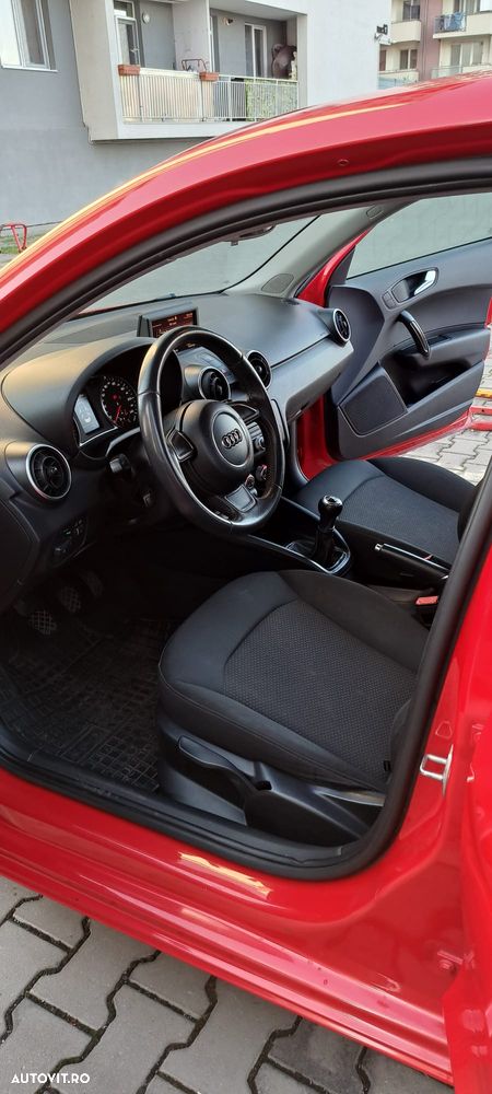 Audi A1 1.6 TDI ack Ambition - 12