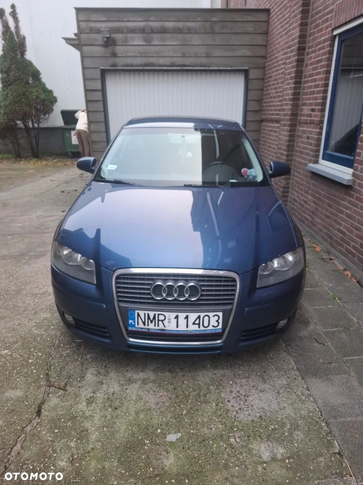 Audi A3 Sportback 1.6 FSI Ambition - 8