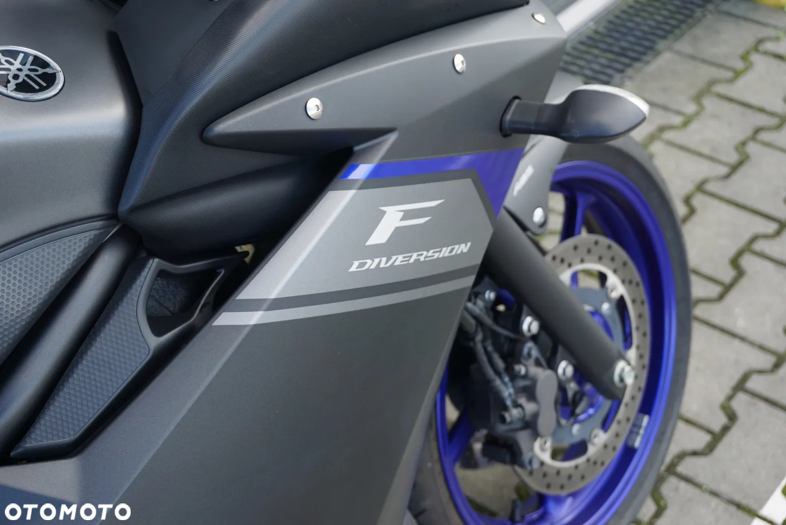 Yamaha XJ - 7