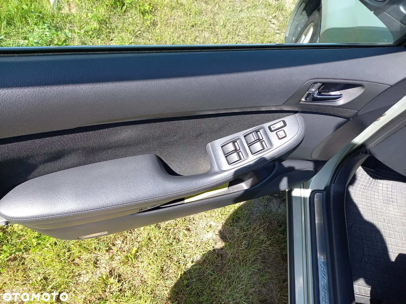 Toyota Avensis 1.8 VVT-i Terra - 8