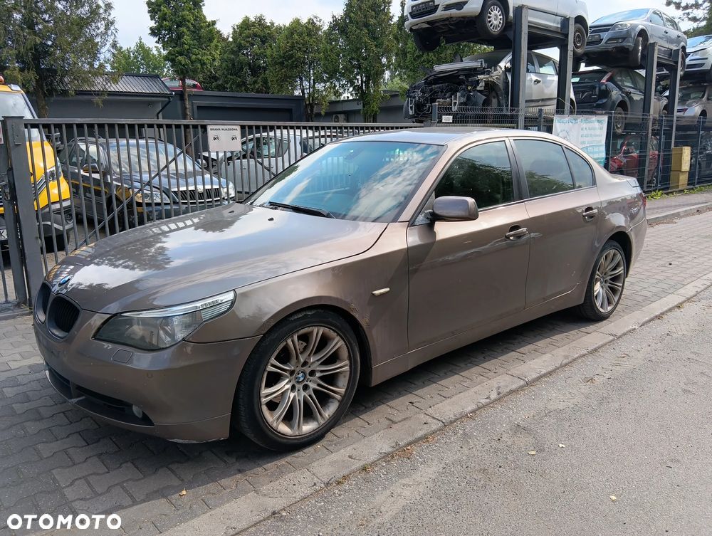 *BMW E60* Samochód na części - 2