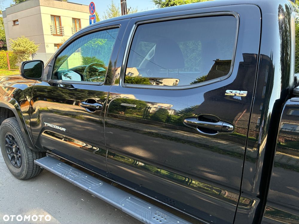 Toyota Tacoma - 10