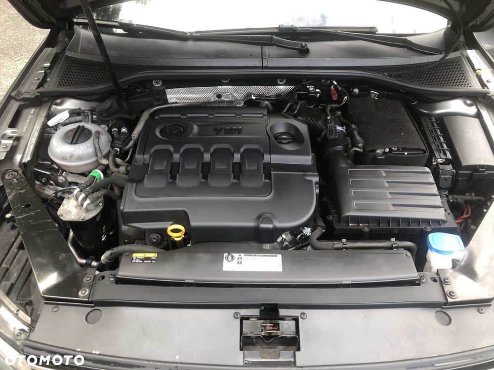 Volkswagen Passat Variant 1.6 TDI (BlueMotion Technology) Comfortline - 30