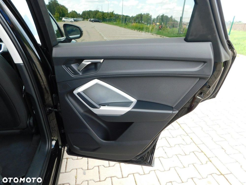 Audi Q3 35 TFSI - 11