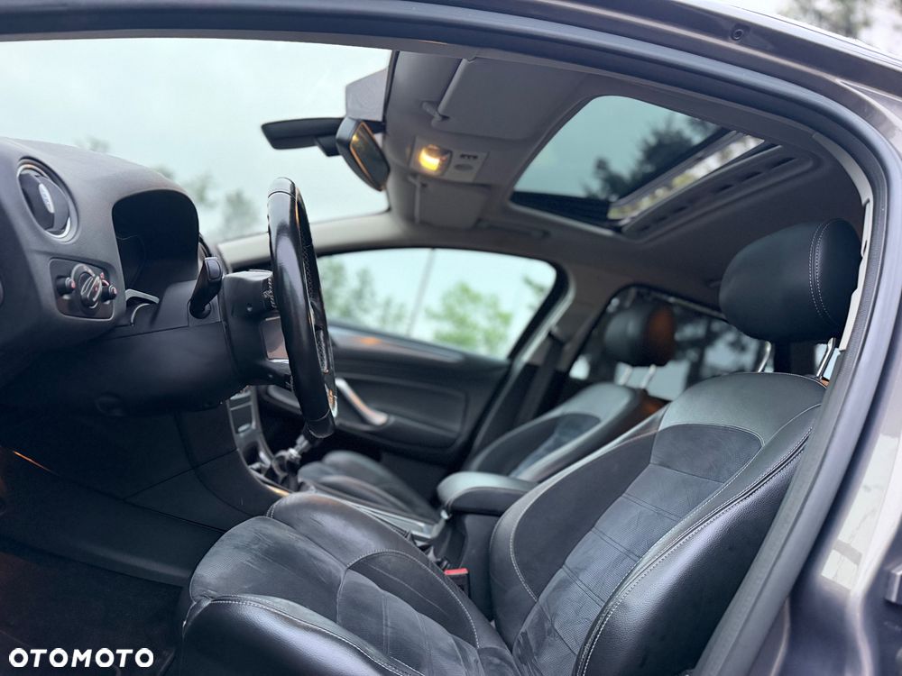 Ford Mondeo 1.6 T Platinium X Plus (Titanium) - 28