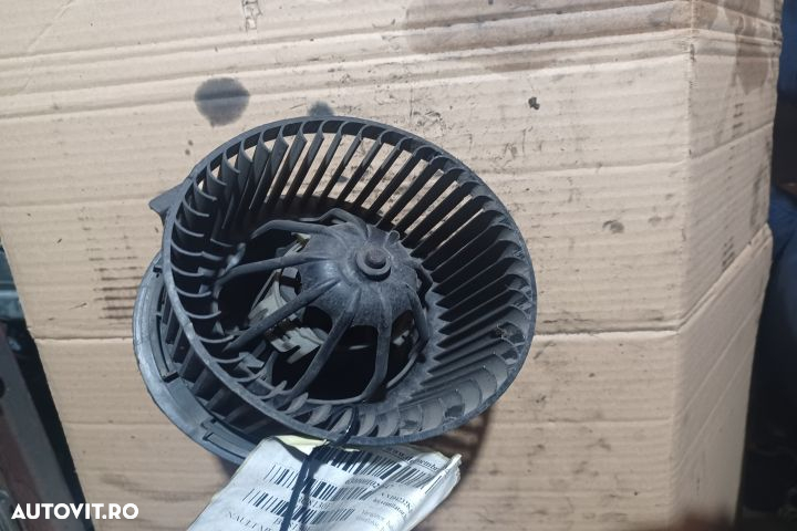 Ventilator aeroterma Renault Megane 2  [din 2002 pana  2006] seria Sedan 1.5 dCi MT (82 hp) - 4