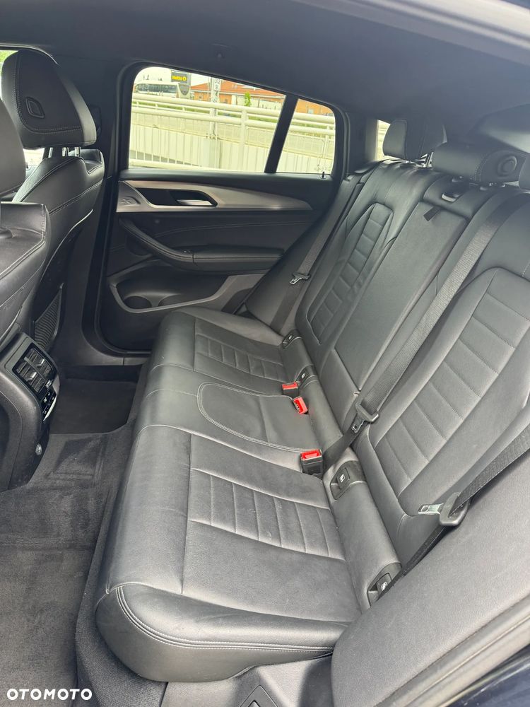 BMW X4 - 12