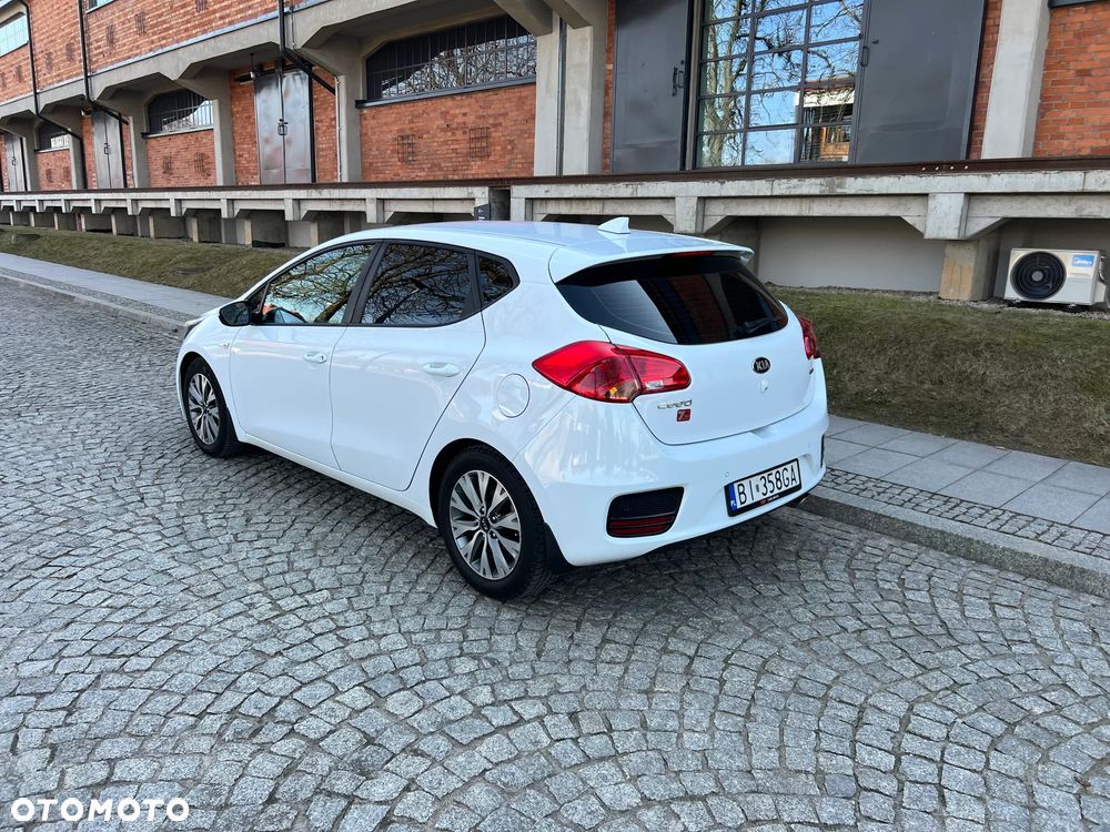 Kia Ceed 1.6 CRDi M - 6