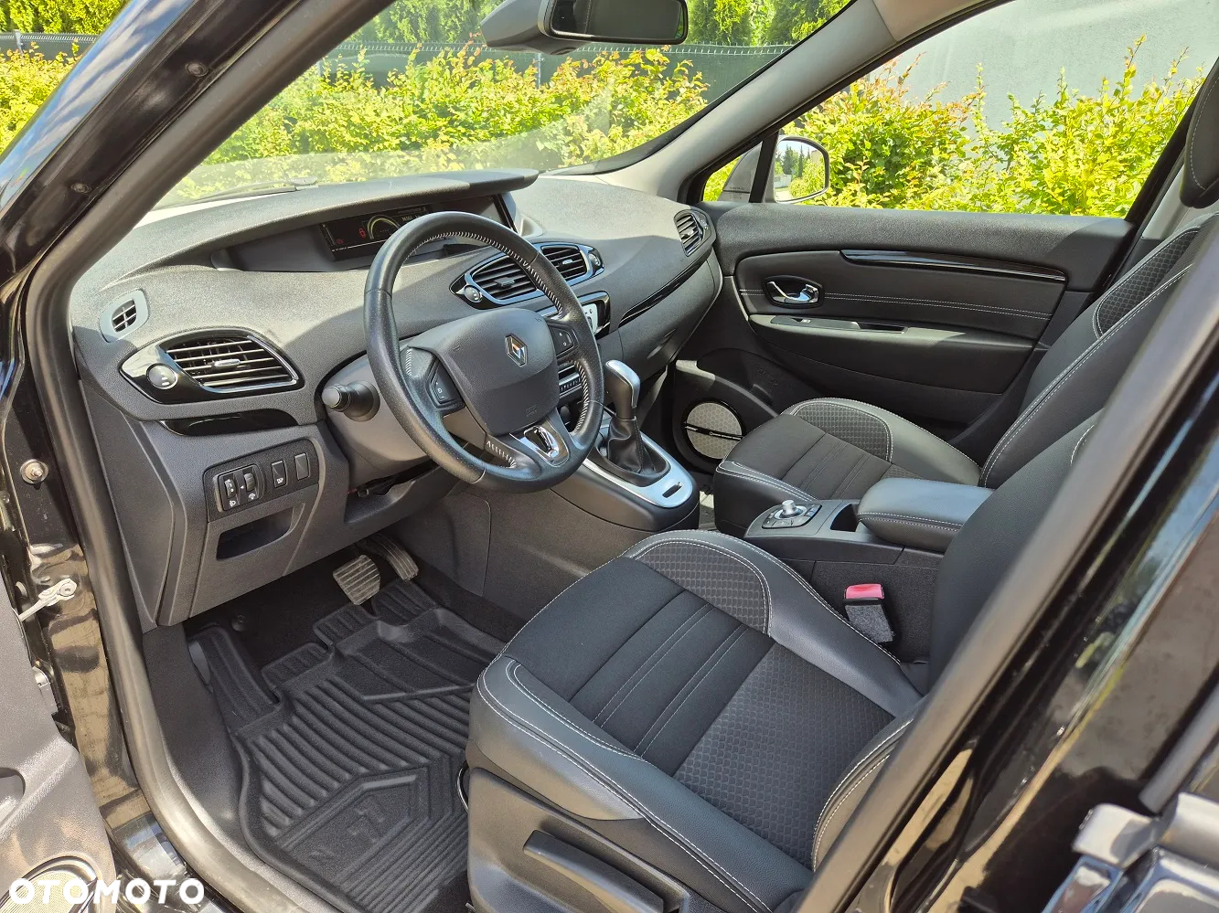 Renault Scenic - 10