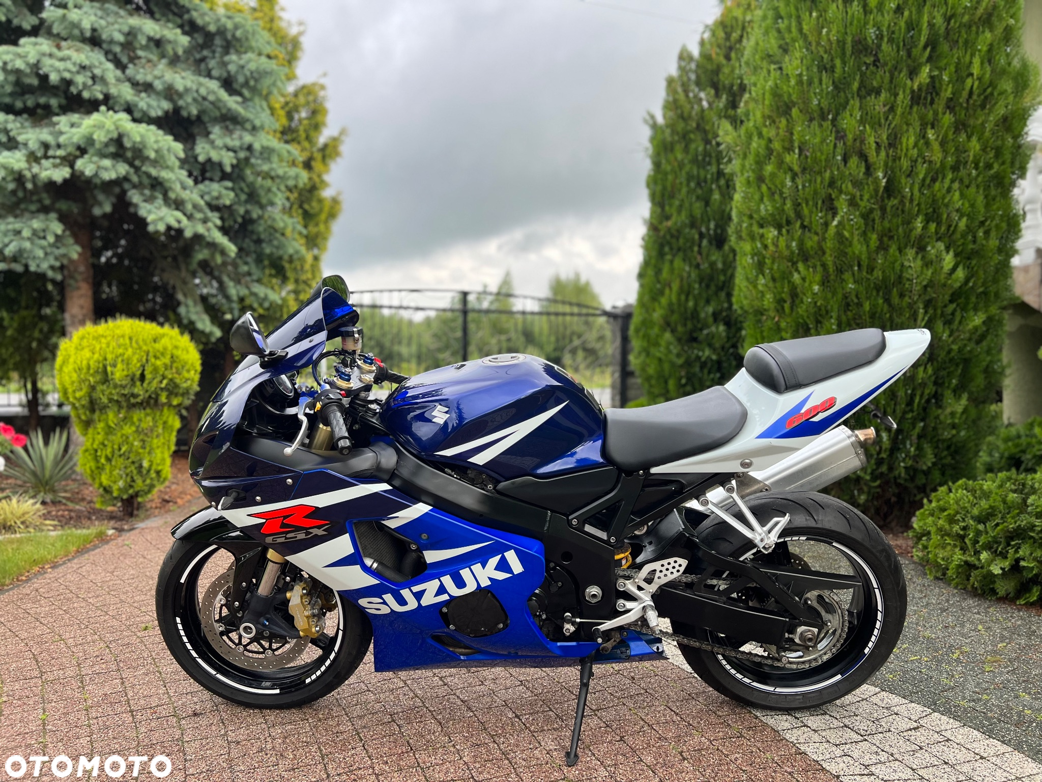 Suzuki GSX-R - 23