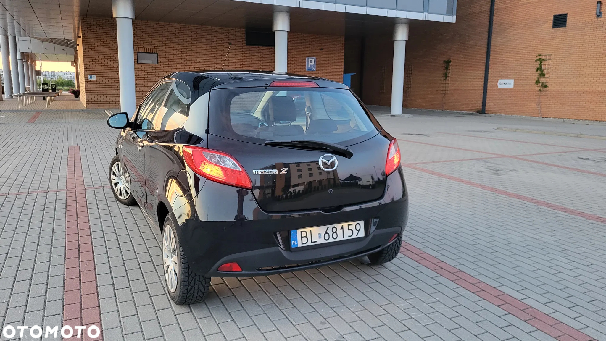 Mazda 2 - 5