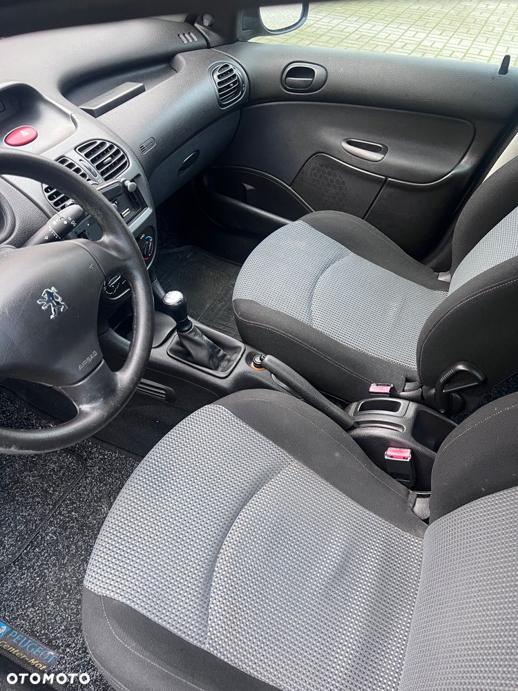Peugeot 206 1.1 XR - 8