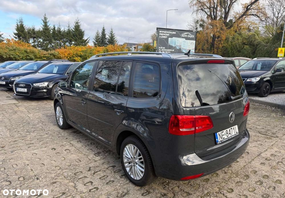 Volkswagen Touran - 6