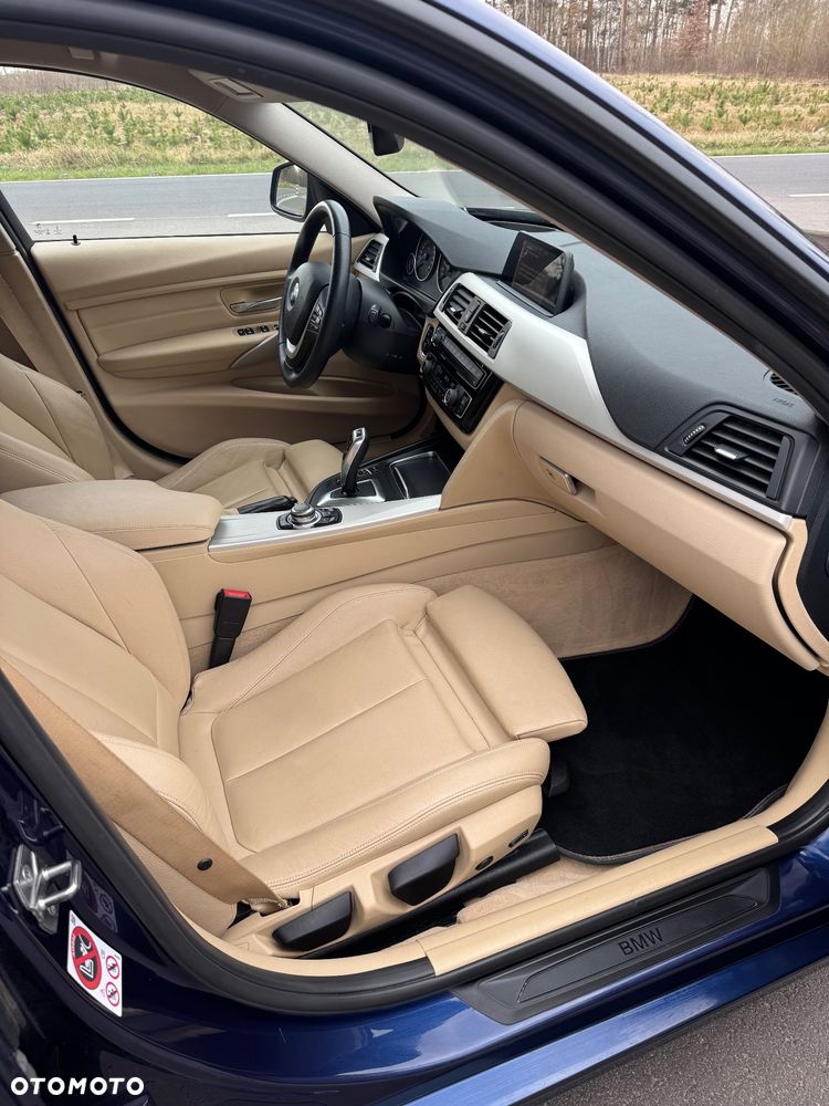BMW Seria 3 320d Efficient Dynamics Edition Blue Perf - 16