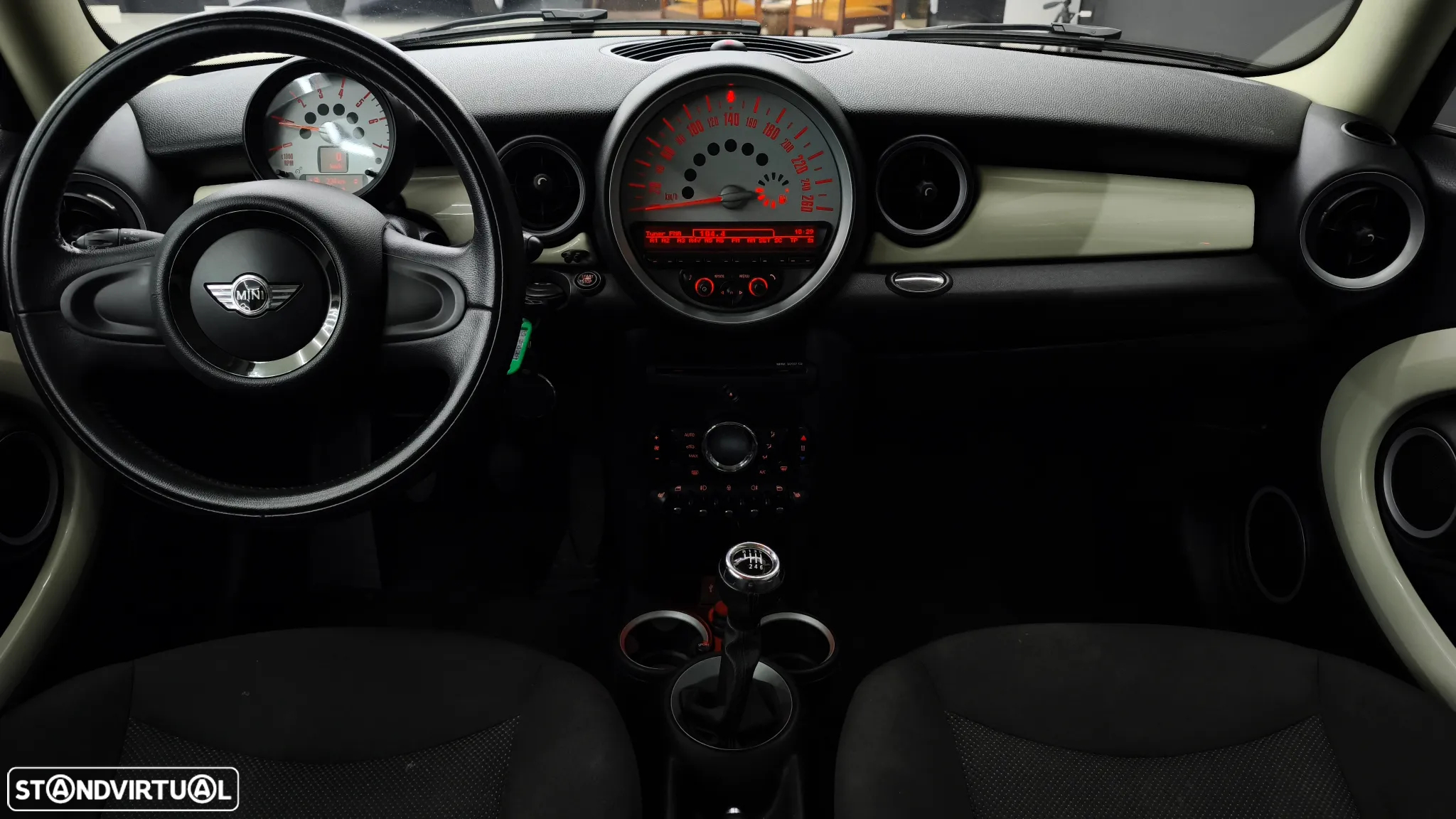 MINI 3 Portas Cooper D - 23