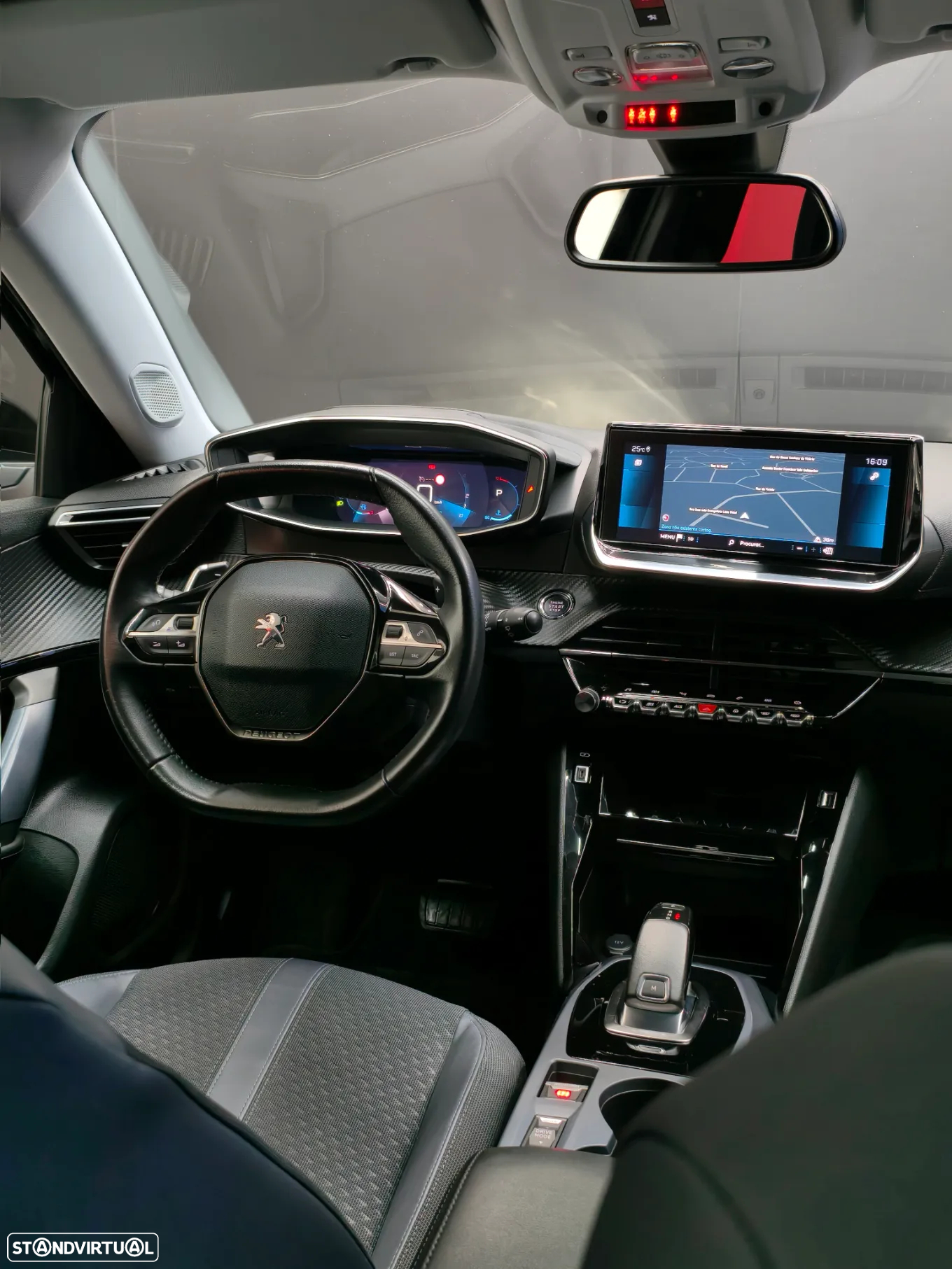 Peugeot 2008 1.5 BlueHDi Allure Pack EAT8 - 13