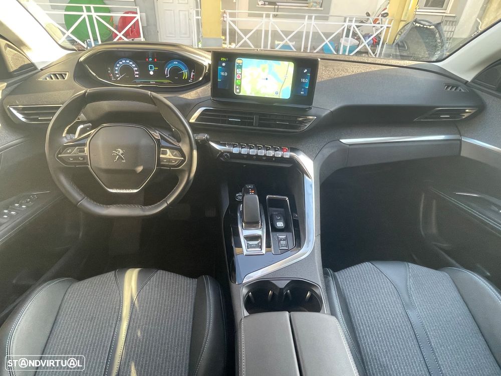 Peugeot 3008 225 e-EAT8 Allure - 11