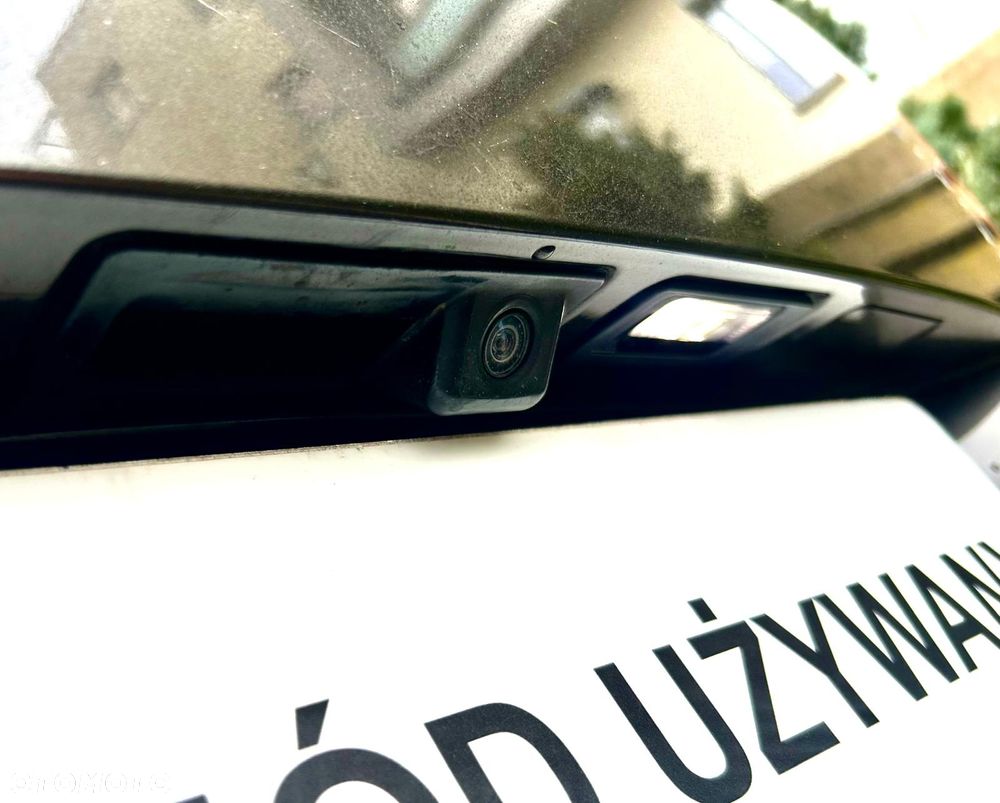 Volkswagen Passat 2.0 TDI DSG BlueMotion Technology Highline - 23