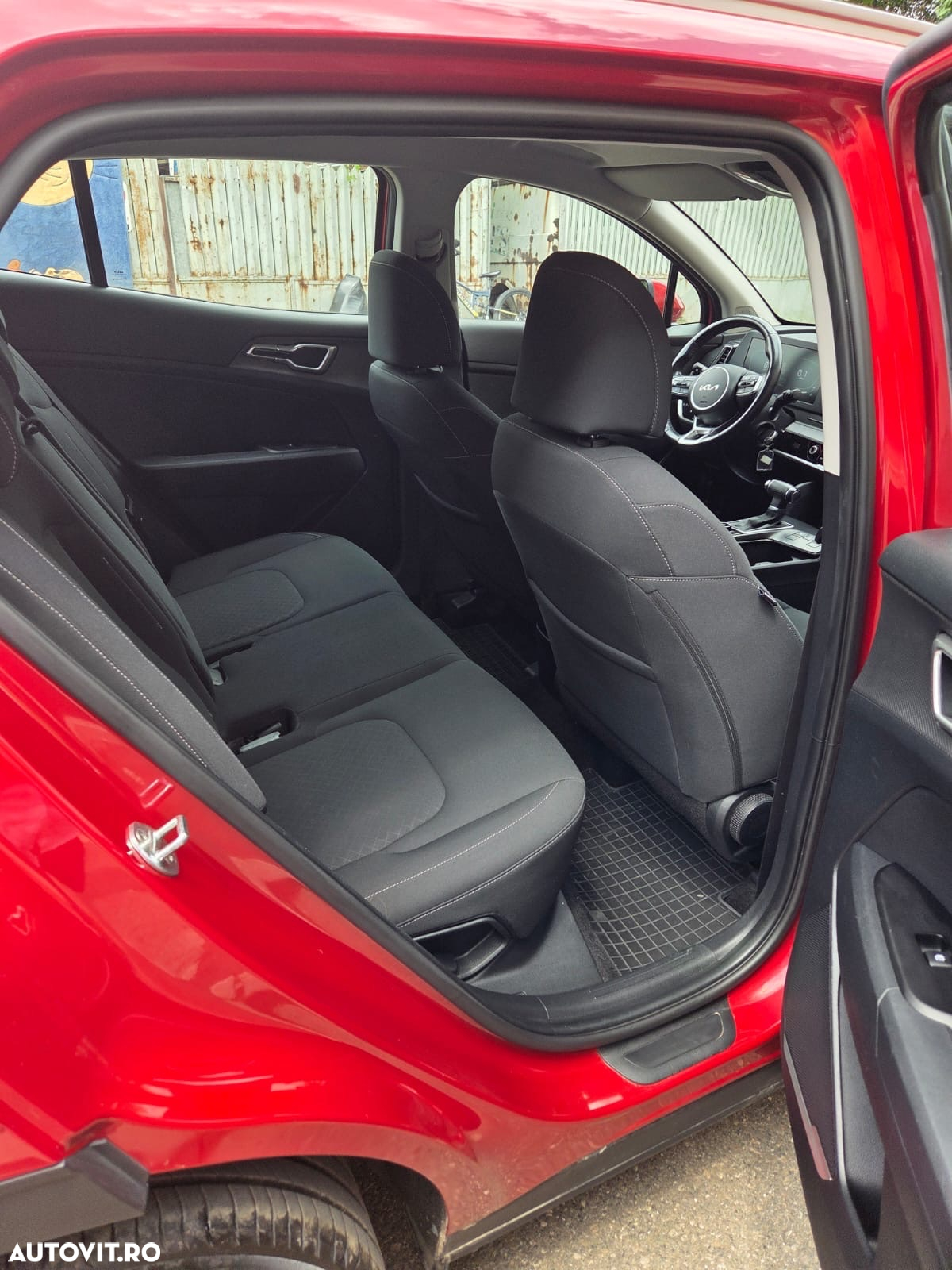 Kia Sportage 1.6 T-GDI HEV 6AT 4x2 Style - 16