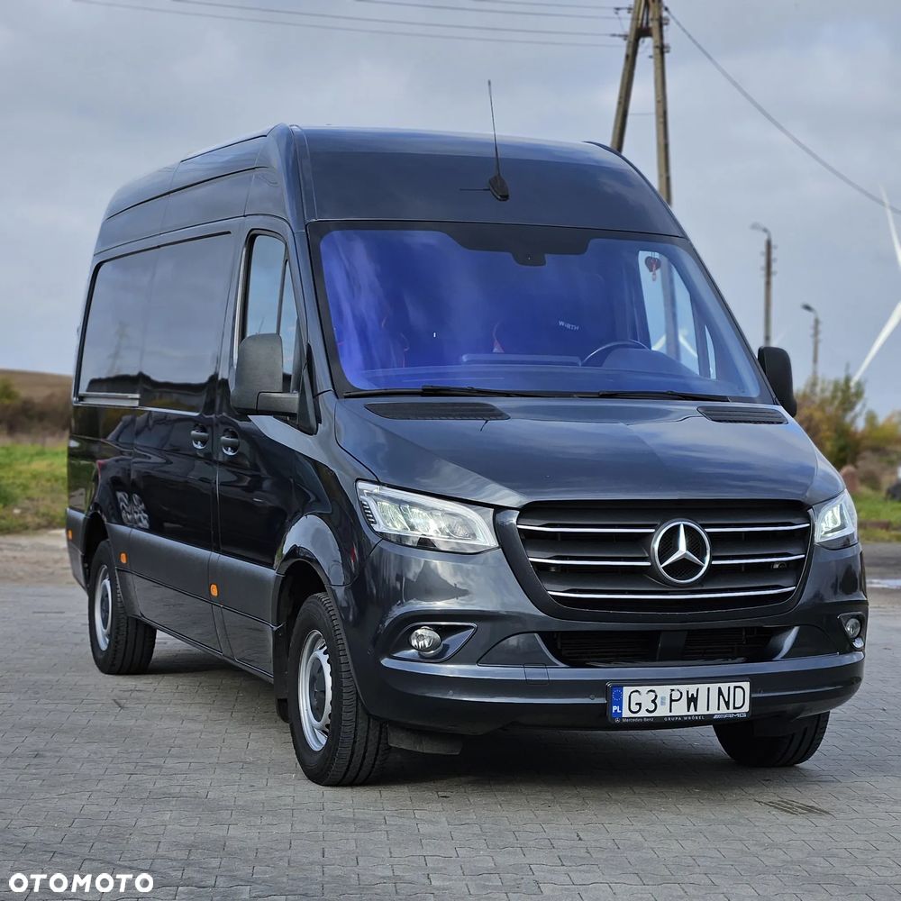 Mercedes-Benz Sprinter - 12