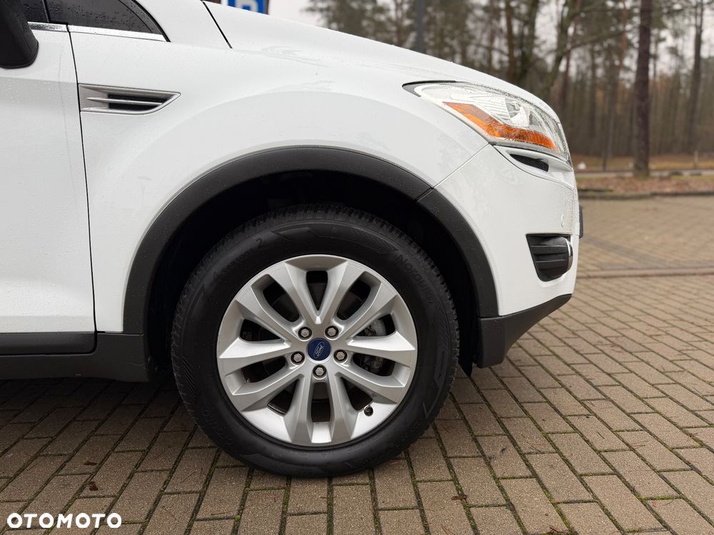 Ford Kuga 2.0 TDCi 2x4 Titanium - 11