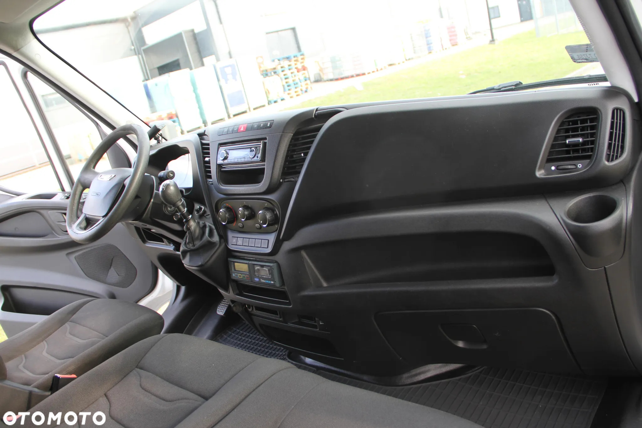 Iveco DAILY - 17