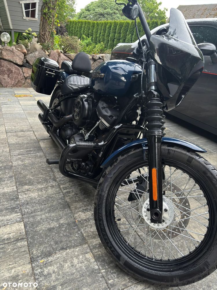 Harley-Davidson Softail Street Bob - 2