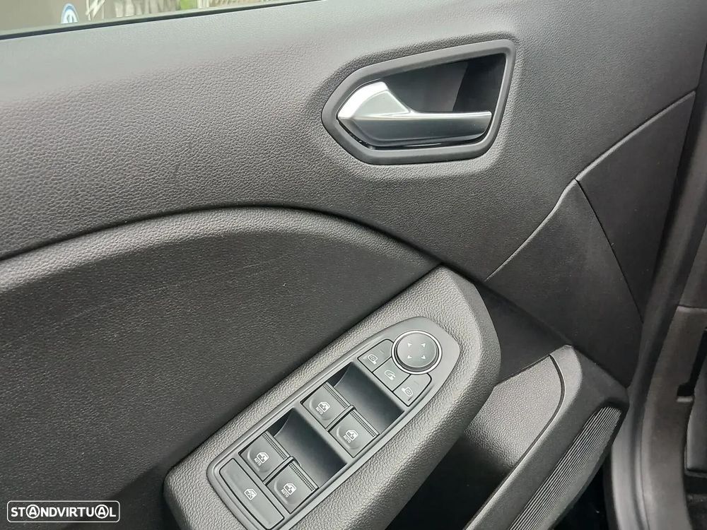 Renault Clio - 25