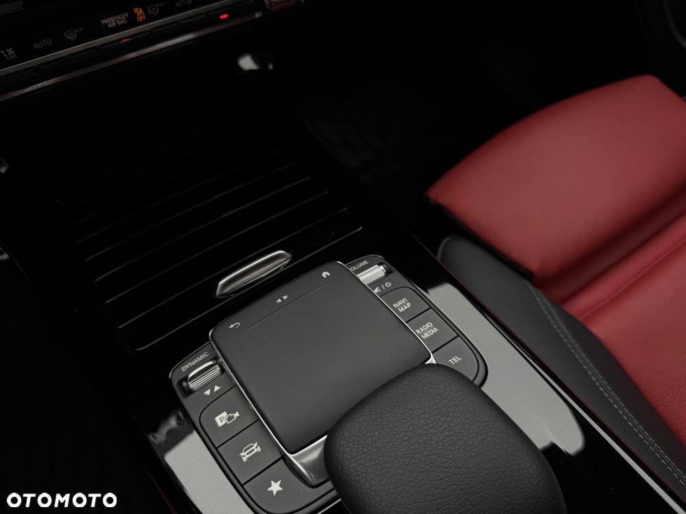 Mercedes-Benz CLA 250 4-Matic Edition 1 7G-DCT - 19