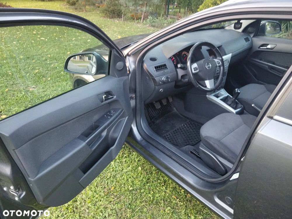 Opel Astra 1.6 - 8