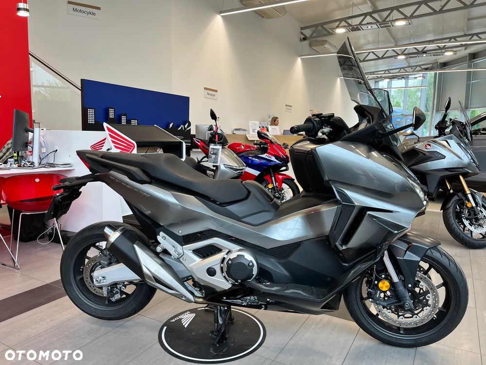 Honda NSS - 2