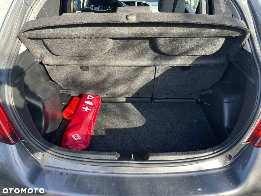 Toyota Yaris 1.4 D-4D Life - 9