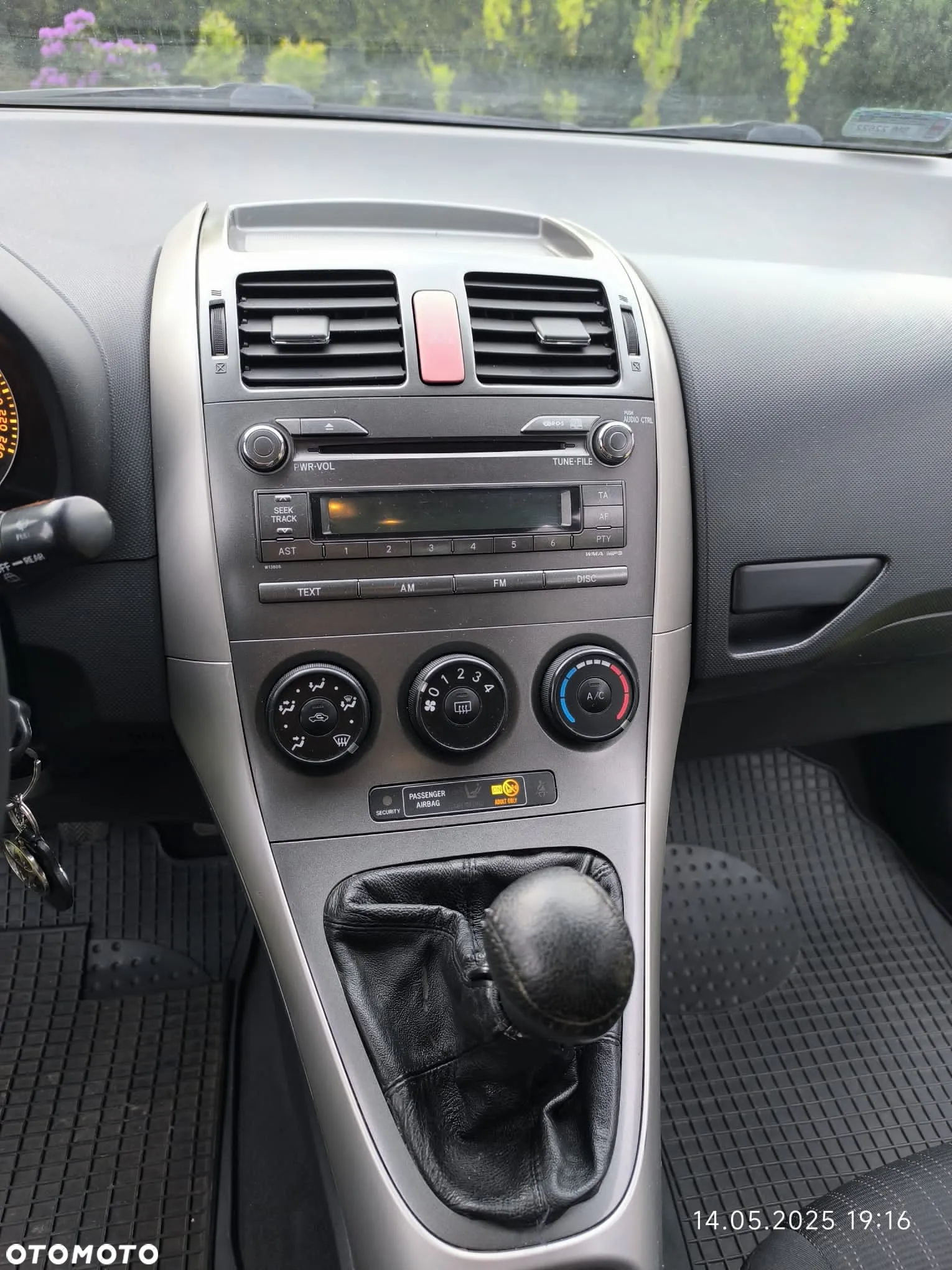 Toyota Auris 1.4 D-4D Luna - 8