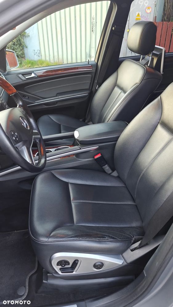 Mercedes-Benz GL 450 4Matic 7G-TRONIC - 14