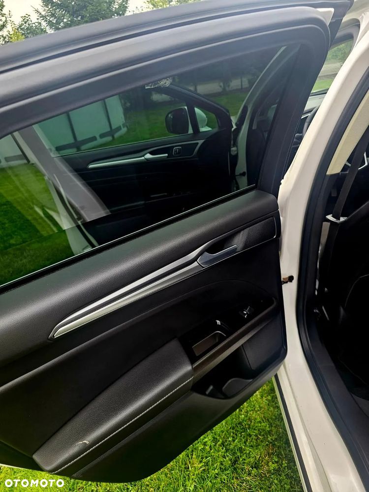 Ford Mondeo 2.0 TDCi Bi-Turbo ST-Line PowerShift - 4